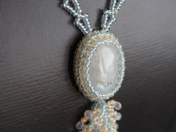 Lyda necklace with vertical cabochon