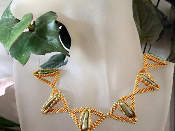 Muserie necklace with Biwa pearls