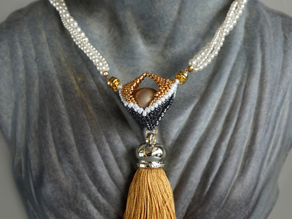 Open Hearts - pendant with tassel