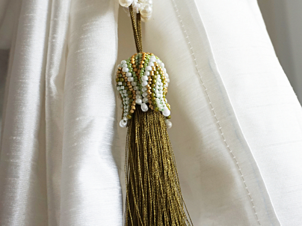 Green/cream Tulip Tassel