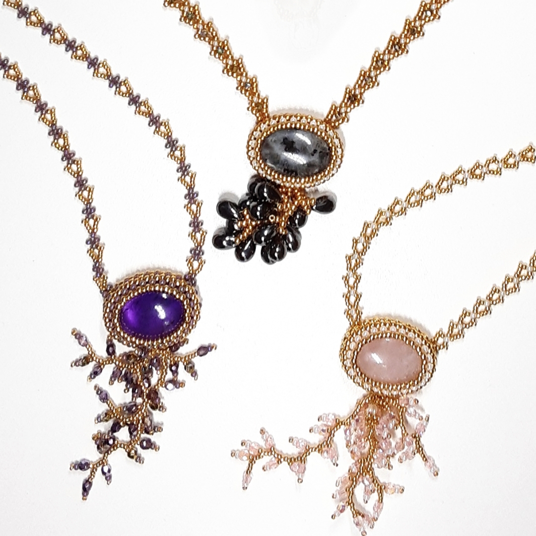 Lyda necklace - bezel - chain - fringe - Tutorial