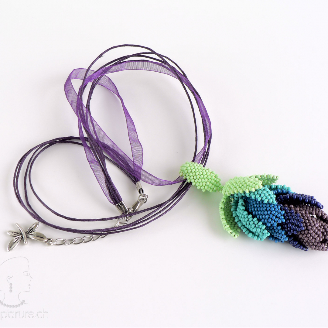 Pompom Pendant - Tutorial