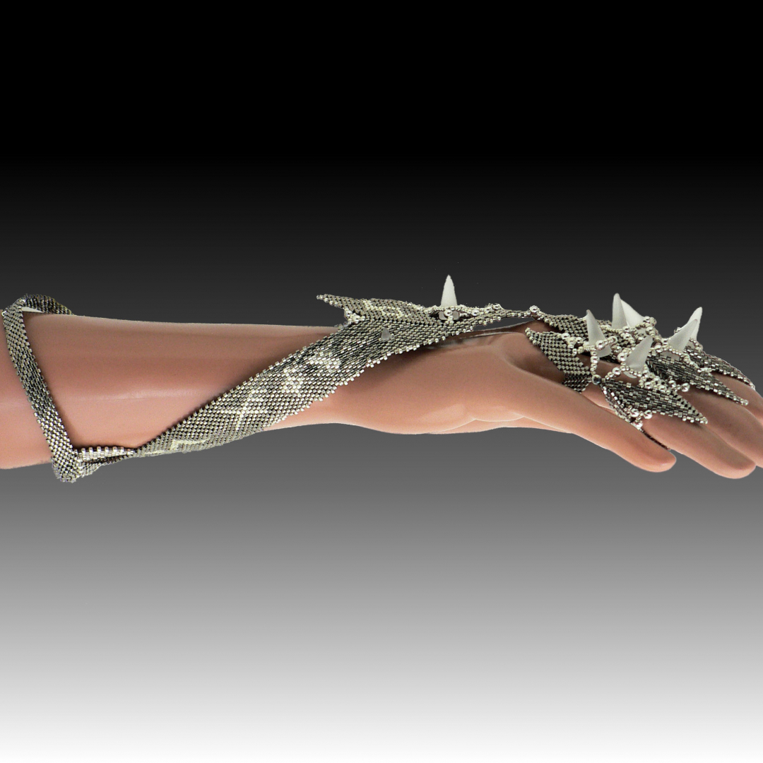 Ice and Iron Gauntlet of Skadi - side view