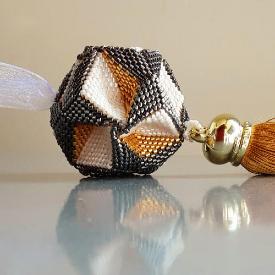 Triskele Bauble - Geometric ornament - Basic instructions - Tutorial