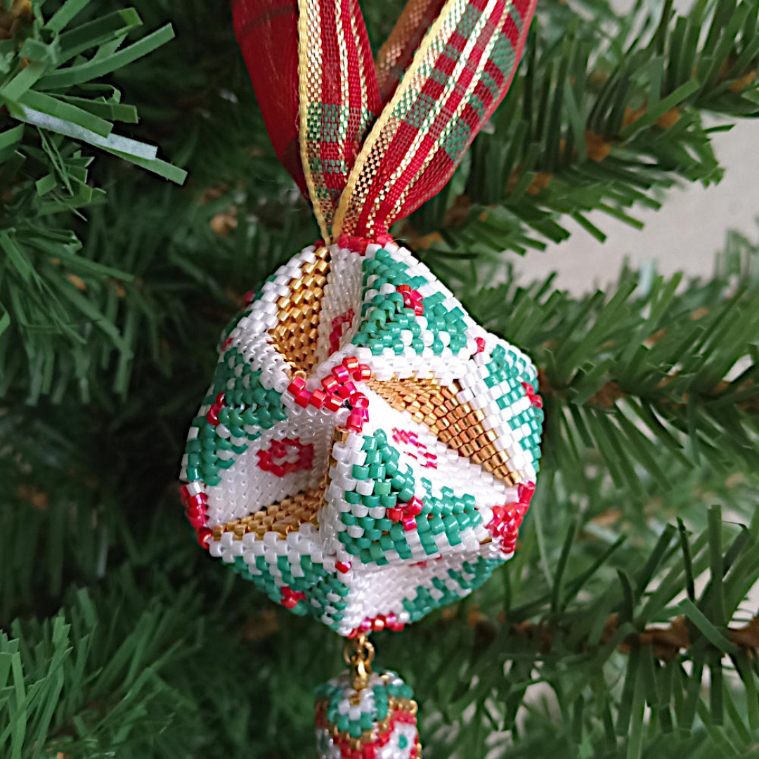 Christmas Triskele Bauble - Geometric ornament - Full tutorial